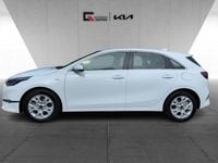 Gebraucht Kia Ceed Vision 99 PS (72 kW) 2025 Wd) cararraweiss (weiss Kleinwagen