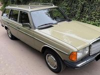 Gebraucht Mercedes 200 107 PS (78 kW) 1985 Grün Kombi