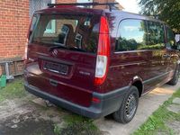 Gebraucht Mercedes Vito 150 PS (110 kW) 2009 Rot Van