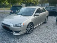 Gebraucht Mitsubishi Lancer 143 PS (105 kW) 2009 Gold Limousine