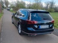 Gebraucht VW Passat R-line 200 PS (147 kW) 2024 Schwarz Kombi