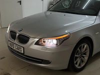 Gebraucht BMW 550 367 PS (269 kW) 2008 Silber Limousine