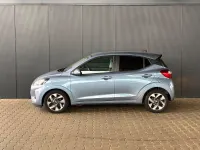 Gebraucht Hyundai i10 Comfort 63 PS (46 kW) 2025 Blau (meta blue) Kleinwagen