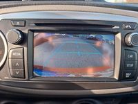 Gebraucht Toyota Yaris Cool 99 PS (72 kW) 2014 Rot Kleinwagen