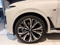 Gebraucht BMW X7 M Sport 352 PS (258 kW) 2025 Alpinweiss iii SUV