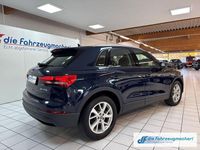 Gebraucht Audi Q3 Basis 150 PS (110 kW) 2019 Blau SUV