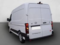 Gebraucht Nissan Interstar Tekna 150 PS (110 kW) 2024 Weiß Van