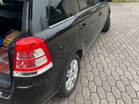 gebraucht Opel Zafira im Neuwagenzustand