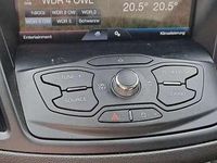 Gebraucht Ford Kuga 150 PS (110 kW) 2016 Rot SUV