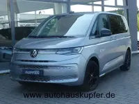Gebraucht VW Multivan Style 150 PS (110 kW) 2024 Silber Van / Kleinbus