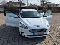 Gebraucht Ford Focus 95 PS (69 kW) 2020 Weiß Kombi