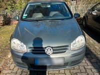 Gebraucht VW Golf V 75 PS (55 kW) 2004 Grün Kleinwagen