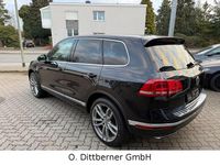 Gebraucht VW Touareg Terrain Tech 262 PS (192 kW) 2015 Schwarz SUV