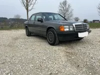 Gebraucht Mercedes 190 122 PS (89 kW) 1986 Grau Limousine