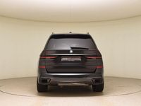 Gebraucht BMW X7 M Sport 352 PS (258 kW) 2024 Schwarz SUV