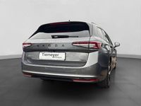 Neu Skoda Superb SportLine 193 PS (141 kW) 2025 Schwarz Kombi