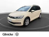 Neu VW Touran Trendline 150 PS (110 kW) 2026 Hellelfenbein Van / Kleinbus