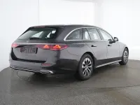 Gebraucht Mercedes E220 Advanced 197 PS (144 kW) 2025 Grau Limousine