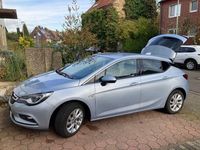 Gebraucht Opel Astra Selection 105 PS (77 kW) 2017 Blau Limousine