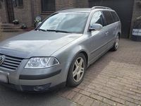 Second-hand VW Passat 100 CP (73 kW) 2004 Gri Break