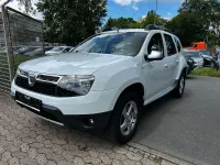 Gebraucht Dacia Duster Lauréate 107 PS (78 kW) 2014 Weiß SUV