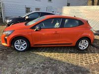 Neu Renault Clio V Evolution 94 PS (69 kW) 2026 Orange Limousine