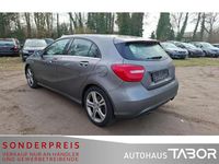 Gebraucht Mercedes A200 Urban 156 PS (114 kW) 2014 Grau Limousine