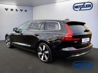 Gebraucht Volvo V60 Plus 398 PS (292 kW) 2025 Onyx black / metallic Kombi