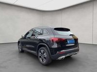 Gebraucht Mercedes GLA180 136 PS (100 kW) 2025 Kosmosschwarz metallic SUV