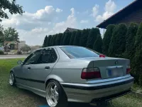 Gebraucht BMW 318 140 PS (102 kW) 1997 Silber Limousine