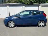 Gebraucht Ford Fiesta 60 PS (44 kW) 2011 Blau Kleinwagen
