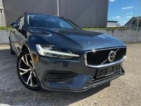 Gebraucht Volvo V60 Core 197 PS (144 kW) 2022 Blau Kombi