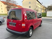 Gebraucht VW Caddy Trendline 75 PS (55 kW) 2014 Rot Van / Kleinbus