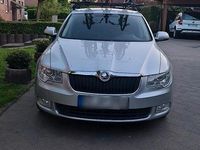 Gebraucht Skoda Superb 160 PS (117 kW) 2009 Silber Limousine
