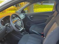 Gebraucht VW Polo 60 PS (44 kW) 2016 Weiß Kleinwagen