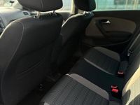 Gebraucht VW Polo Cross 105 PS (77 kW) 2011 Silber Kleinwagen