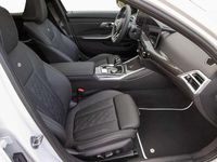 Neu Alpina D3 355 PS (261 kW) 2026 Mineralweiß metallic Kombi