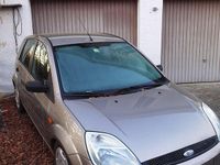 Gebraucht Ford Fiesta 69 PS (50 kW) 2004 Grau Kleinwagen