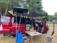 Gebraucht VW Caravelle 105 PS (77 kW) 2012 Rot Van