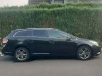 Gebraucht Toyota Avensis 150 PS (110 kW) 2011 Schwarz Kombi