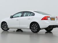 Gebraucht Volvo S60 Dynamic 152 PS (111 kW) 2017 Weiß Limousine