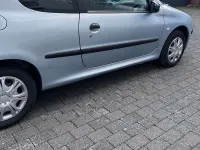 Gebraucht Peugeot 206 60 PS (44 kW) 2004 Silber Limousine
