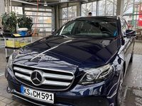 Gebraucht Mercedes E300 245 PS (180 kW) 2018 Blau Kombi