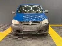 Second-hand VW Fox Basis 75 CP (55 kW) 2000 Albastru Hatchback