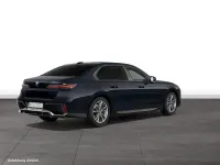 Gebraucht BMW 740 299 PS (219 kW) 2026 Schwarz Limousine