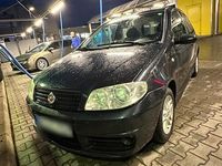 Gebraucht Fiat Punto 85 PS (62 kW) 2004 Schwarz Kleinwagen