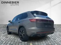 Gebraucht VW Touareg R 462 PS (339 kW) 2024 Grau (metallic) SUV