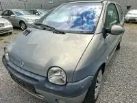 Używany Renault Twingo Initiale 75 KM (55 kW) 2004 Srebrny Hatchback