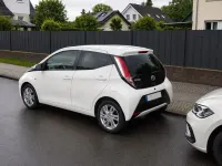 Gebraucht Toyota Aygo Team 72 PS (52 kW) 2018 Weiß Kleinwagen