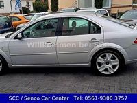 Gebraucht Ford Mondeo Ghia 170 PS (125 kW) 2001 Kristallsilber Limousine